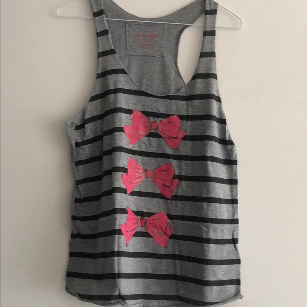 Grey tank top with pink bows